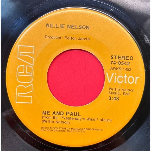 Willie Nelson Yesterdays Wine / Me and Paul 45 Country Vinyl RCA 74-0542 VG+ - Picture 2 of 6